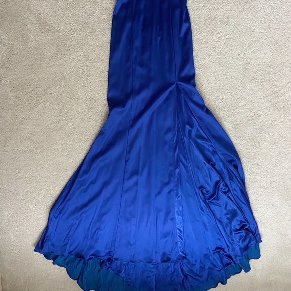 Sherri Hill prom dress. Size 6. Great condition. - Picture 2 of 8